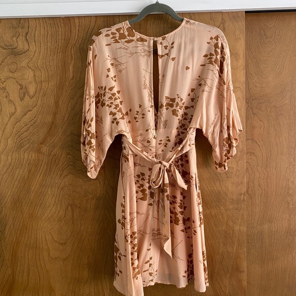 Honey Punch kimono sleeve mini dress - Picture 2 of 3